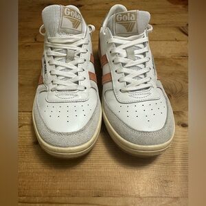 Gola Hawk size 9 (fits like 9.5).  Light salmon colored stripes.